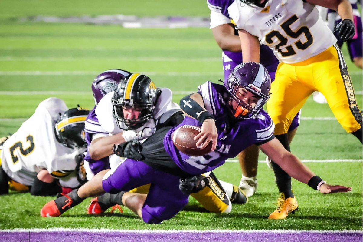Odom vs. Vic: High School Football Pick'em Week 9