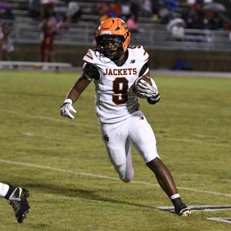 Greenfield's Jerrick McMullen (9) runs the ball against Humboldt during a Region 7-1A high school football game at Humboldt on Oct. 2, 2026. Photo by Jean Odom.