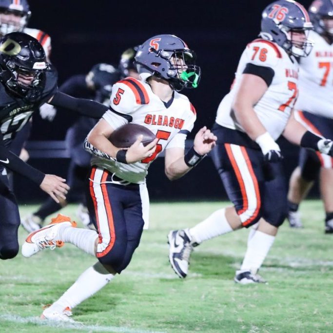 Gleason's Joey Vargas (5) runs the ball against Dresden during a Region 7-1A high school football game at Dresden on Sept. 11, 2026. Photo by Pam Dietz.